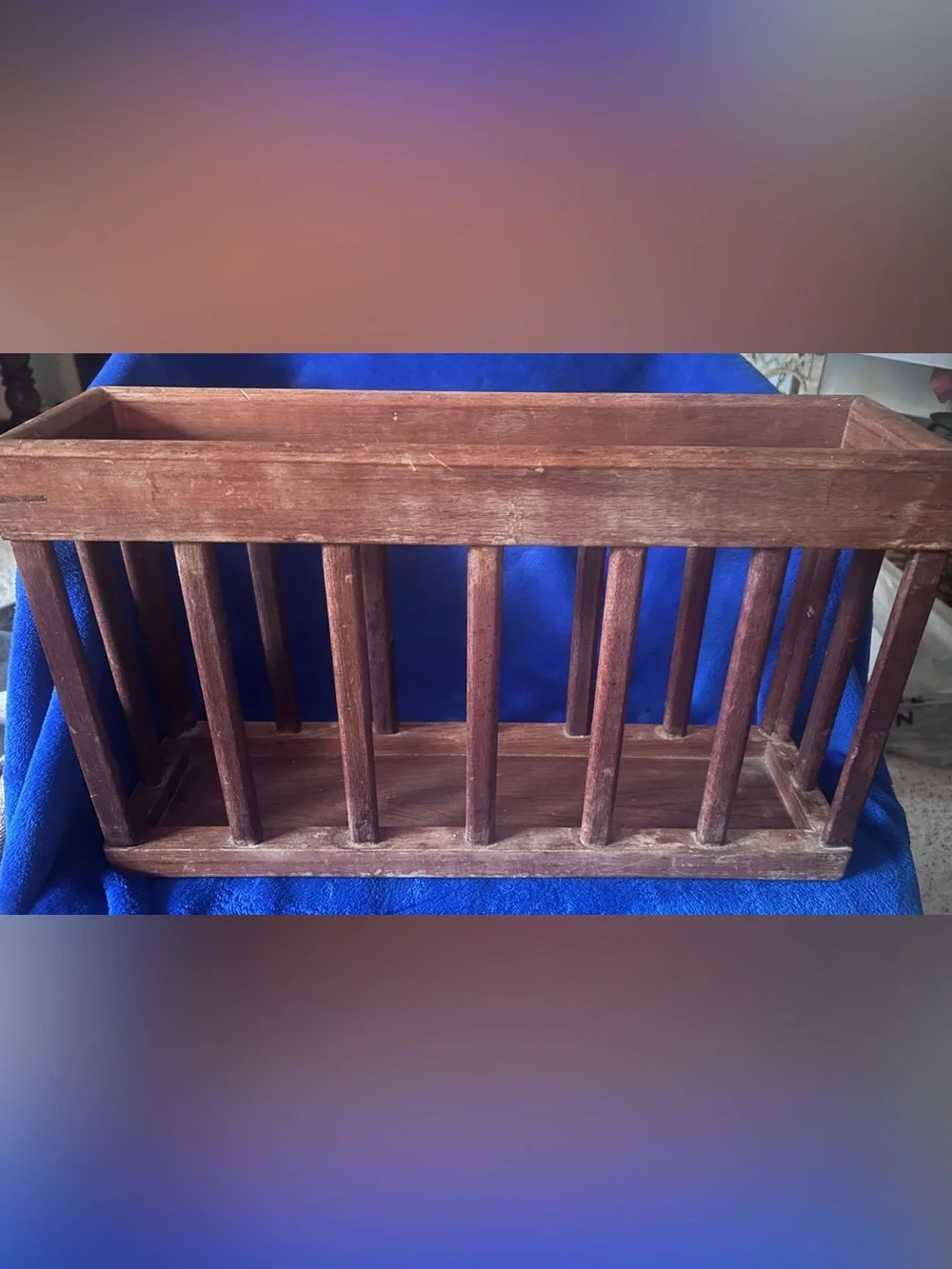 Vintage Goodwood teak wall-mounted magazine rack!